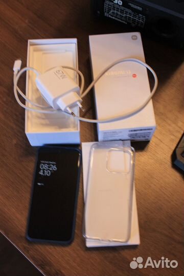 Xiaomi 13, 8/256 ГБ