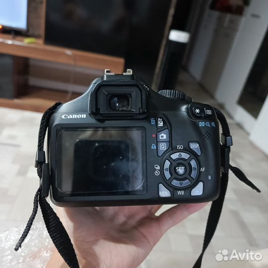 Зеркальный фотоаппарат canon eos 1100d