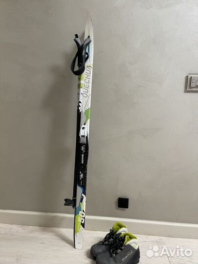 Беговые лыжи и ботинки 32 р-р