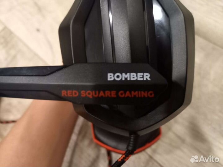 Игровые наушники с микрофоном Bomber