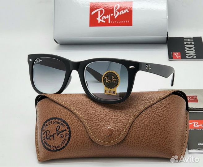 Солнцезащитные очки Ray-Ban Wayfarer стекло