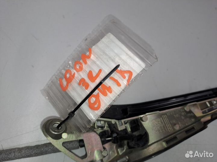 Ручка двери нaружная задняя правая Seat Leon 1P1 2005-2013