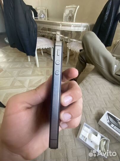iPhone 4S, 32 ГБ