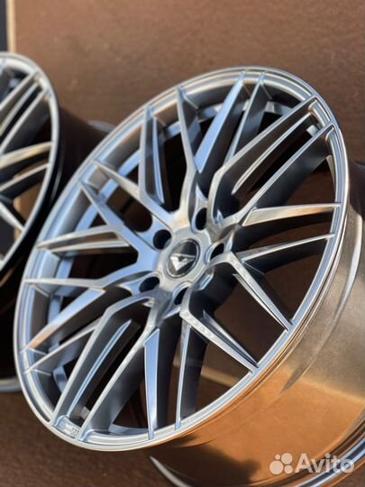 Диски Vorsteiner VF107 R18 5-114,3 хром Toyota