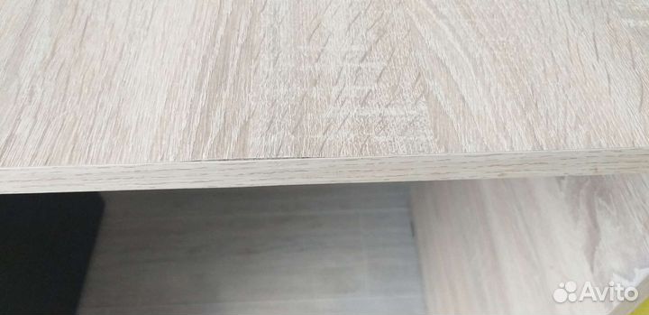 Письменный стол