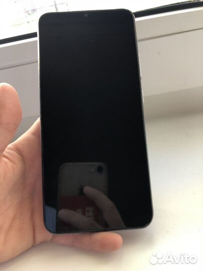 Телефон realmi c15