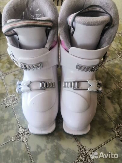 Горнолыжные ботинки детские все в хорошем состояни