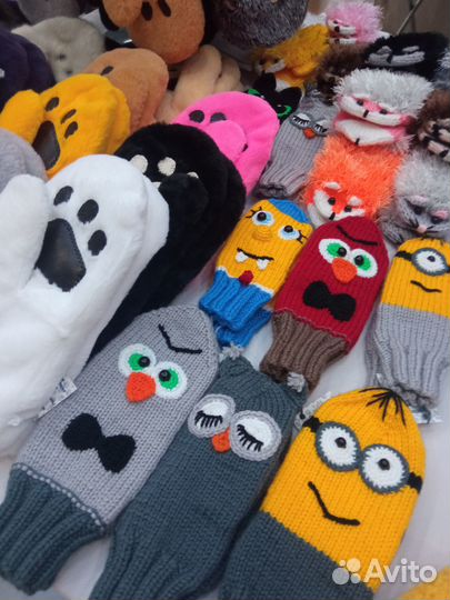 Варежки меховые и вязаные