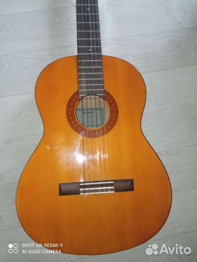 Классическая гитара yamaha c40