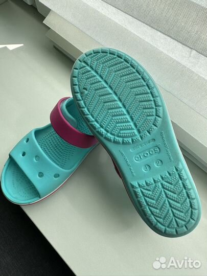 Сандали crocs j2