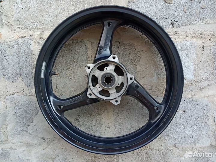 Передний колесный диск Suzuki GSR 600 750