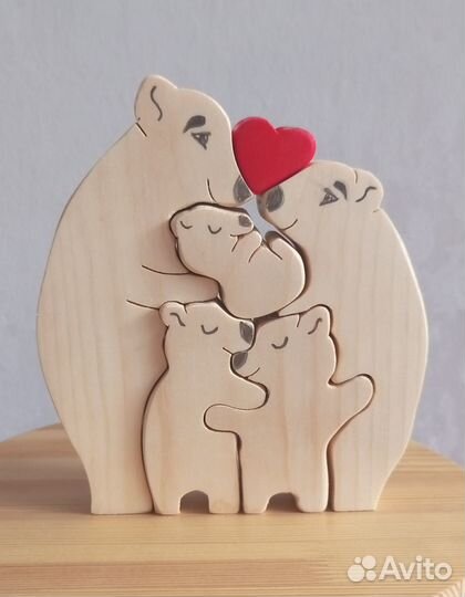 Деревянные статуэтки для интерьера