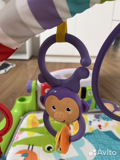 Развивающий коврик fisher price с пианино