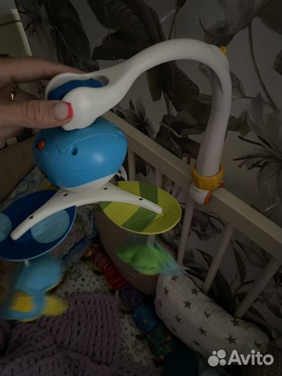 Мобиль на кроватку Тини love