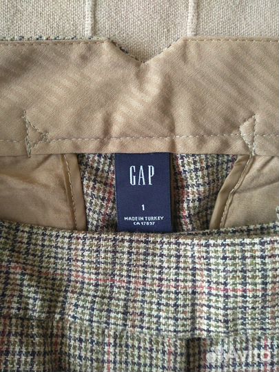 Брюки Gap