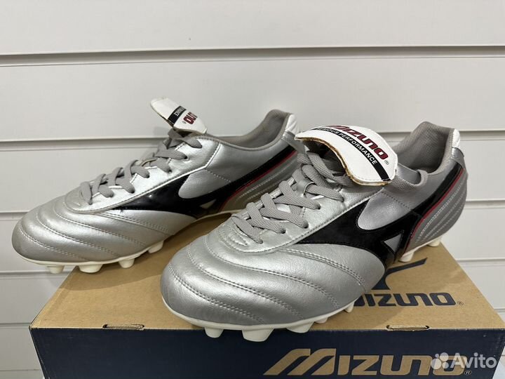 Бутсы футбольные Mizuno Morelia Club Md EU46