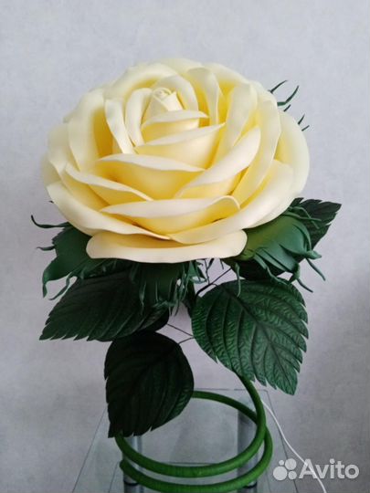 Торшер из изолона