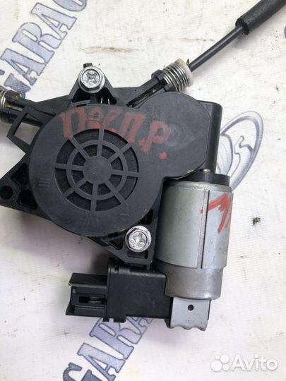 Стеклоподъемник передний правый mazda 3