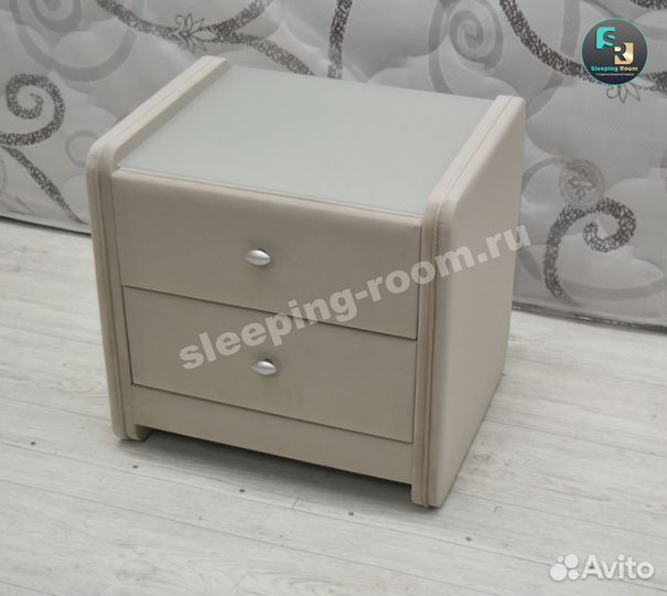 Тумба прикроватная