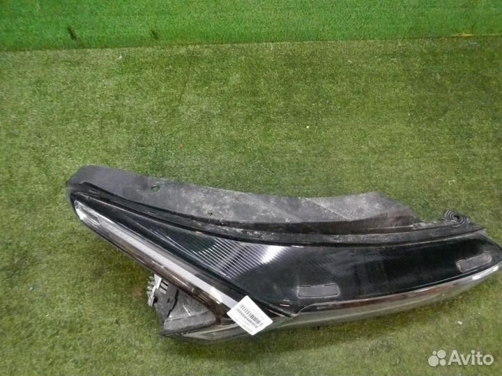 Фара правая Kia K5