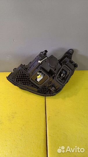 Фара правая Mercedes E W213/W238