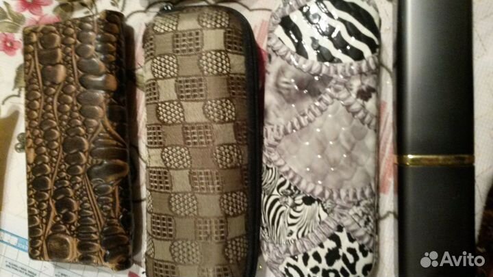 Очки от солнца18 штук и 4 футляра