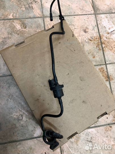 Клапан вентиляции топливного бака Ford C-max 1