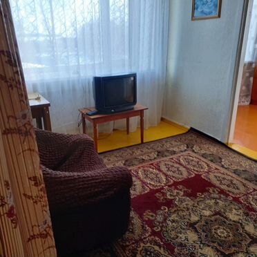 2-к. квартира, 42 м², 2/2 эт.