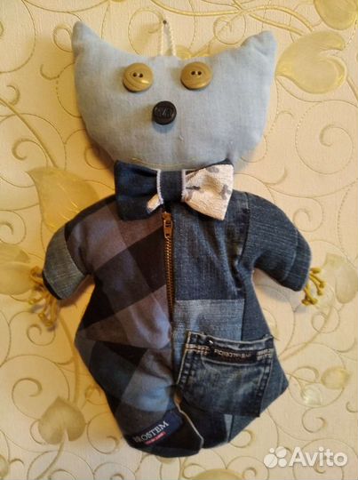 Джинсовые и вязанные Котики (игрушки)