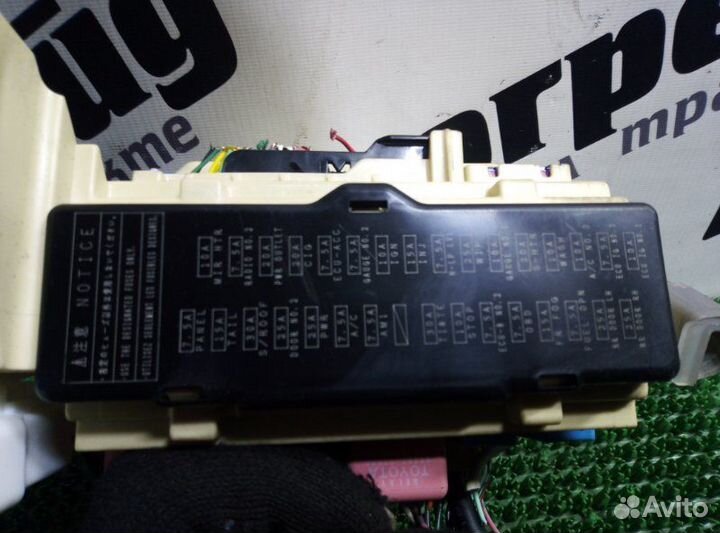 Блок предохранителей салонный Toyota Camry ACV40