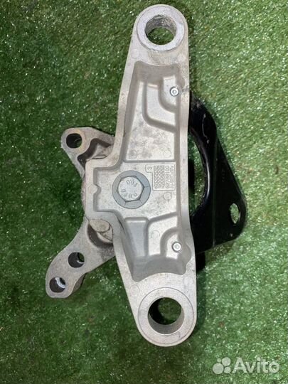 Опора двигателя (подушка двс) правая 31277689 Volv