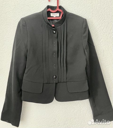 Пиджак для девочки 146