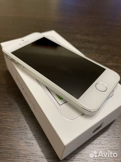 Телефон iPhone 5s