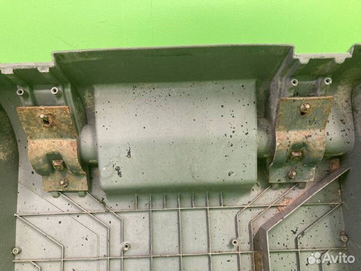 Крыло mercedes-benz actros MP III