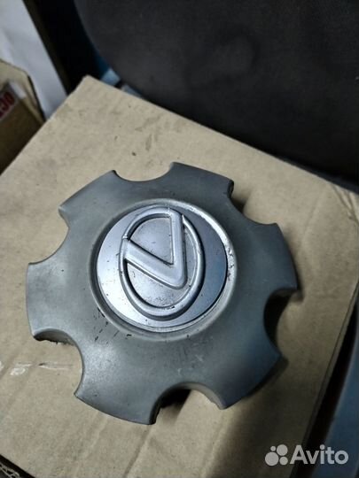 Колпаки ступицы Lexus 460