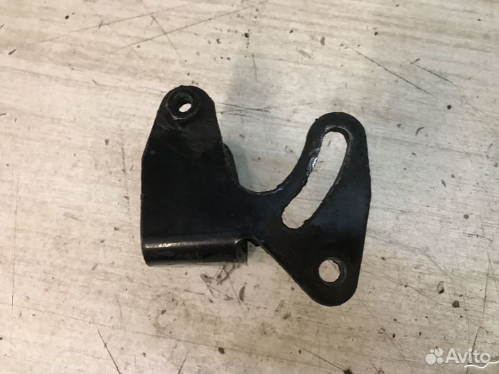 Derways Shuttle Кронштейн крепления насоса гур б/у