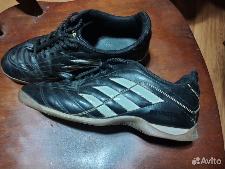 Кроссовки женские adidas 37 размер