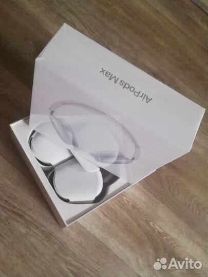 Наушники Apple Airpods Max белые