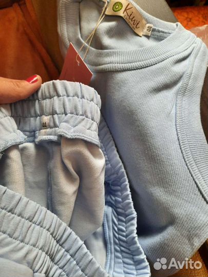 Новый Костюм р.44