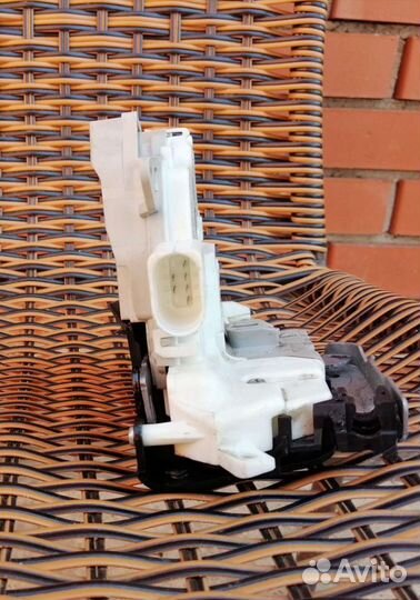 Замок двери audi a6 c7 рест