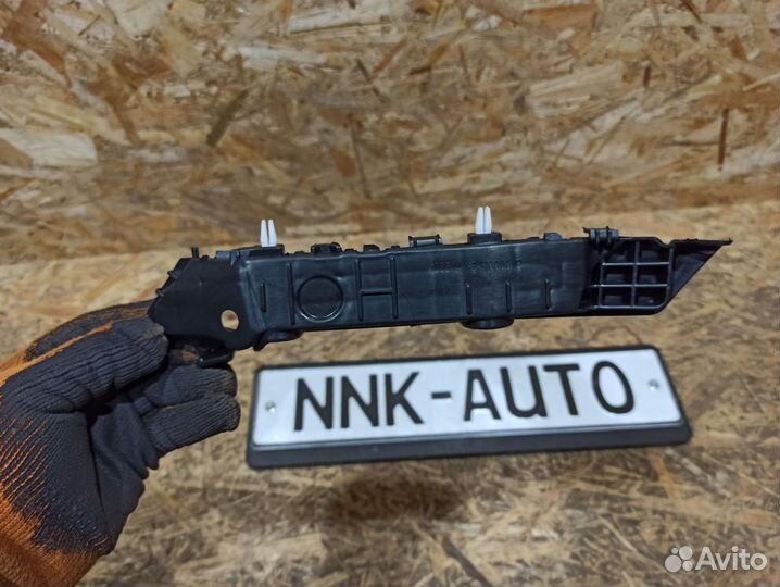 Кронштейн переднего бампера Kia Rio 4