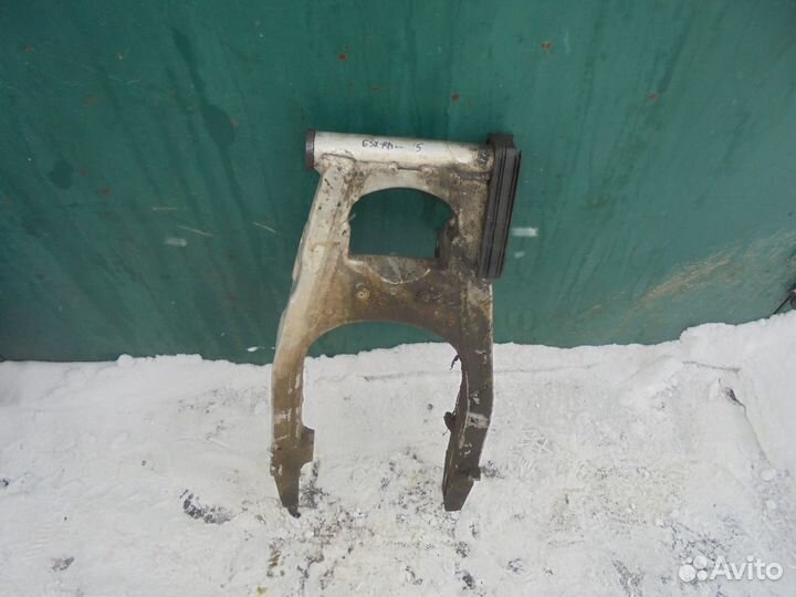 Маятник Suzuki, GSX R 1100, 1995