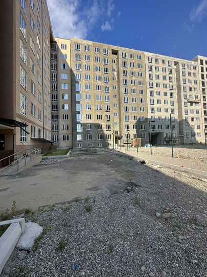 2-к. квартира, 74 м², 8/10 эт.