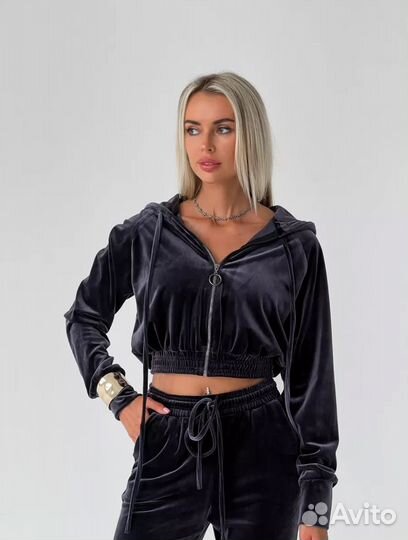 Велюровый костюм