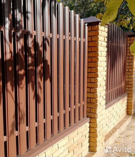 Заборы из штакетника