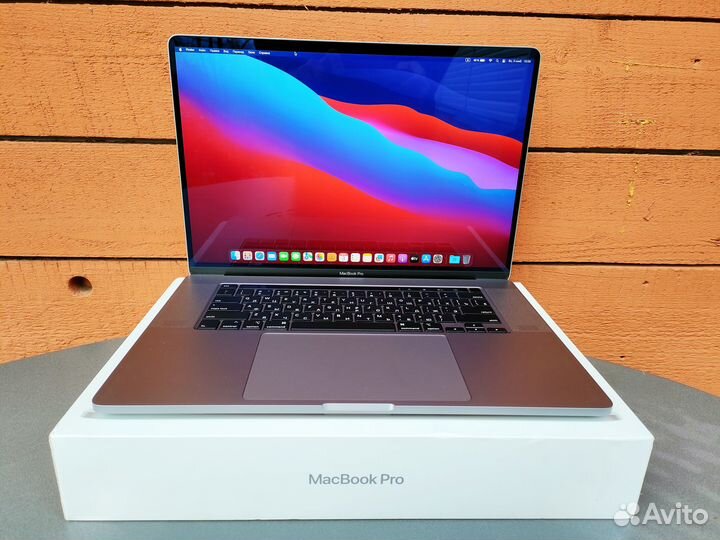 Macbook Pro 16 (2019) i9-32-512gb 123 цикла