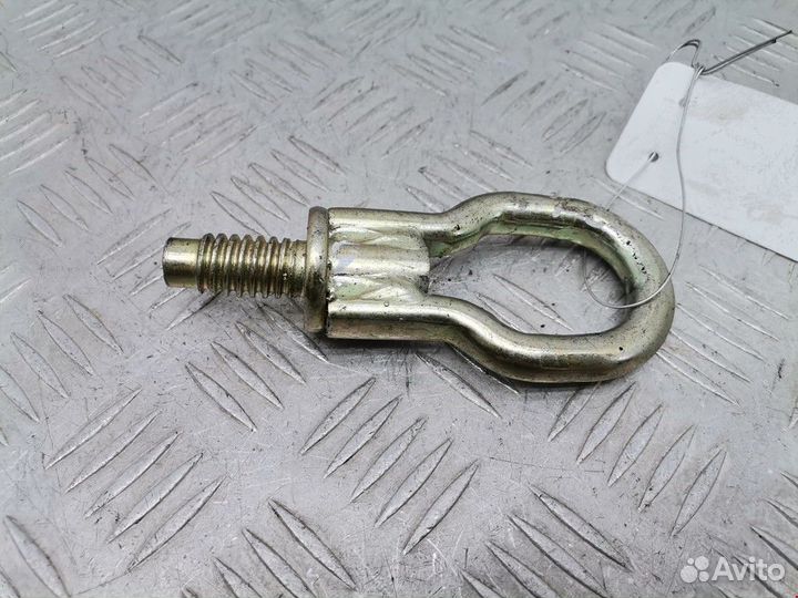 Крюк буксировочный Ford Focus рест. 2002