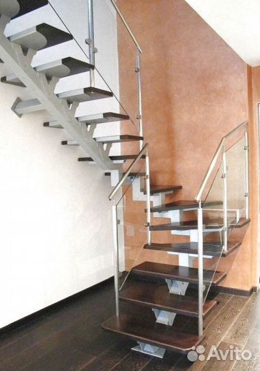 Лестница для загородного дома