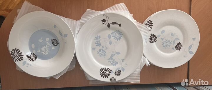 Набор тарелок