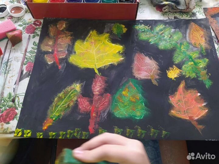 Преподаватель изо